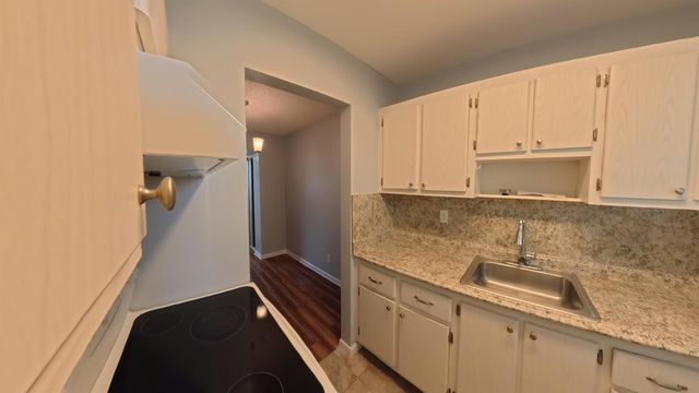 2301 SE 4th Street 12, Boynton Beach, FL 33435