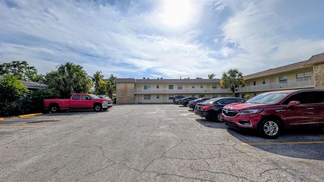 2301 SE 4th Street 12, Boynton Beach, FL 33435