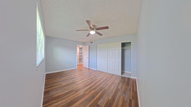 2301 SE 4th Street 12, Boynton Beach, FL 33435