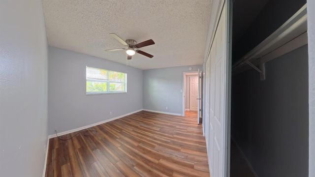 2301 SE 4th Street 12, Boynton Beach, FL 33435