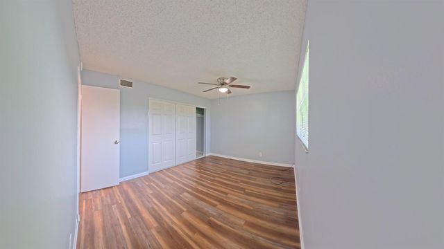 2301 SE 4th Street 12, Boynton Beach, FL 33435