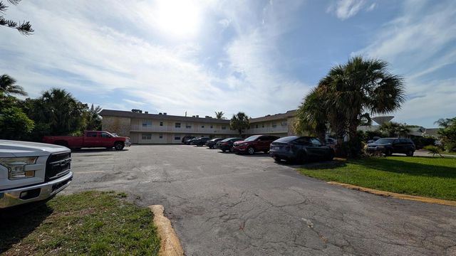 2301 SE 4th Street 12, Boynton Beach, FL 33435