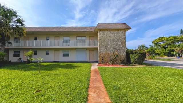 2301 SE 4th Street 12, Boynton Beach, FL 33435