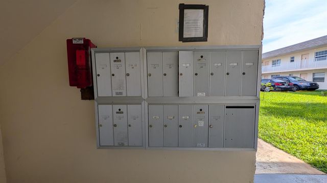2301 SE 4th Street 12, Boynton Beach, FL 33435