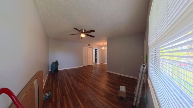 2301 SE 4th Street 12, Boynton Beach, FL 33435