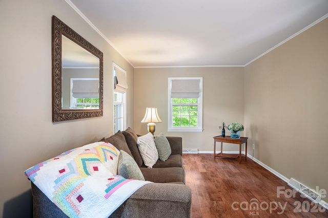 825 Gallimore Road, Flat Rock, NC 28731
