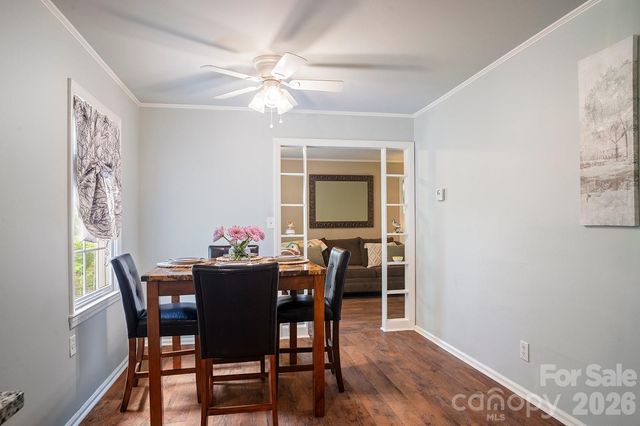 825 Gallimore Road, Flat Rock, NC 28731