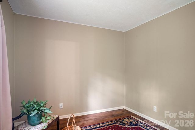 825 Gallimore Road, Flat Rock, NC 28731