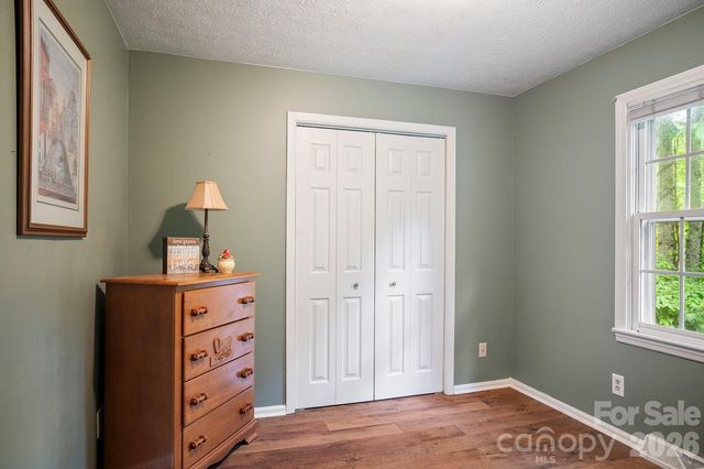 825 Gallimore Road, Flat Rock, NC 28731