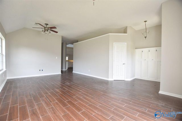 2542 Bonnie Oaks Drive, Huntsville, AL 35803
