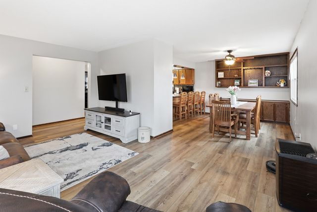 106 S East Street, Prairie City, IA 50228