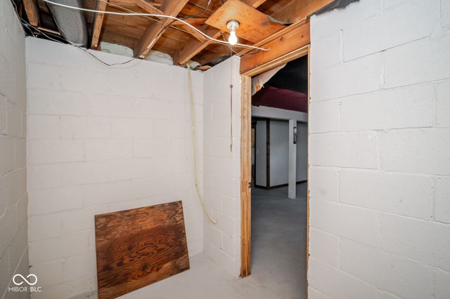 14009 W Daleville Road, Daleville, IN 47334