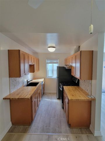 591 South Street 12, Glendale, CA 91202