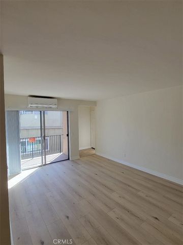 591 South Street 12, Glendale, CA 91202