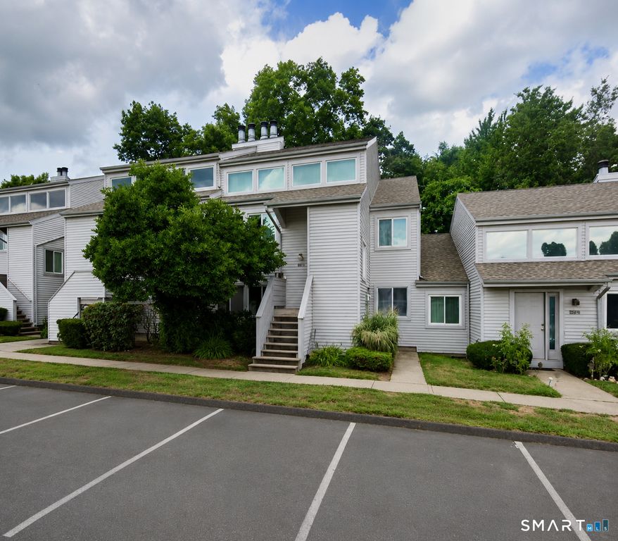 220 Brittany Farms Road G, New Britain, CT 06053