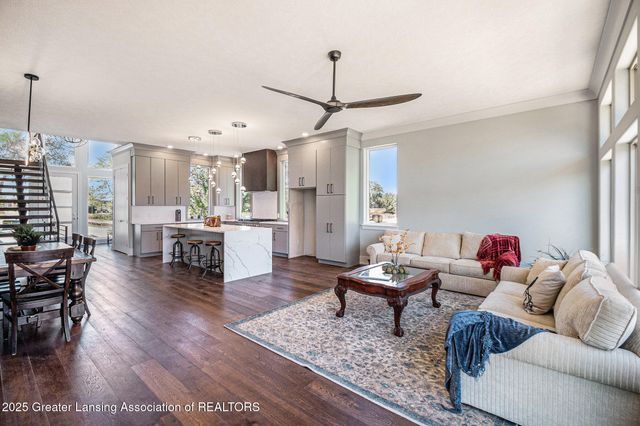 16925 Willowbrook Drive, Haslett, MI 48840