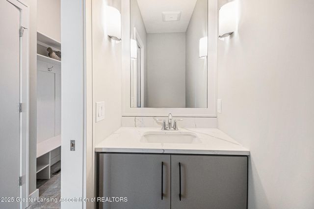 16925 Willowbrook Drive, Haslett, MI 48840