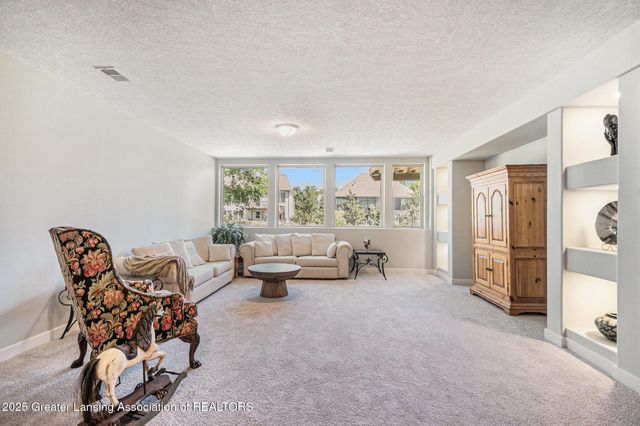 16925 Willowbrook Drive, Haslett, MI 48840