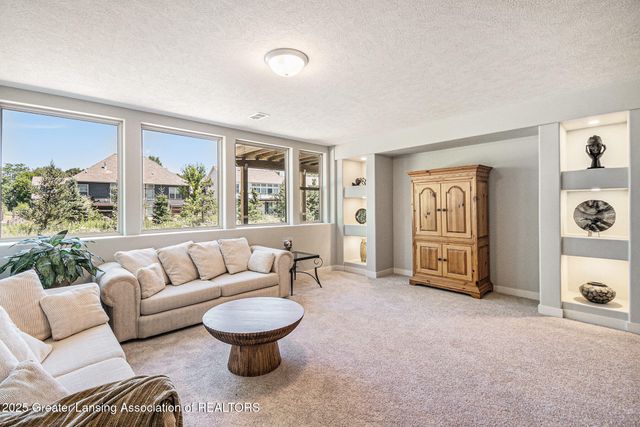 16925 Willowbrook Drive, Haslett, MI 48840