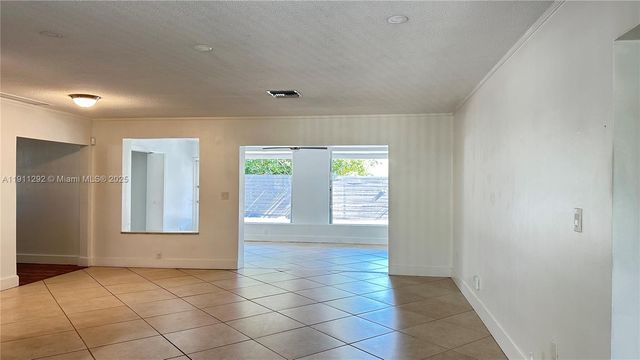 4460 NE 13th Ter 0, Oakland Park, FL 33334