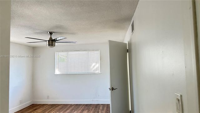 4460 NE 13th Ter 0, Oakland Park, FL 33334