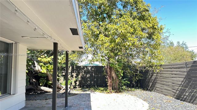 4460 NE 13th Ter 0, Oakland Park, FL 33334