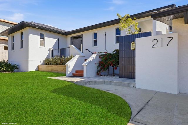 217 BANGSBERG ROAD SE, Port Charlotte, FL 33952