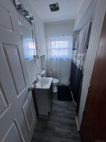 2002 Marquette Street, Saginaw, MI 48602