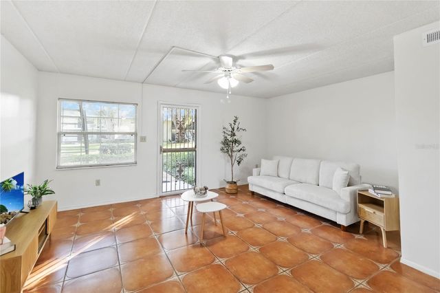 525 CONWAY ROAD 29, Orlando, FL 32807