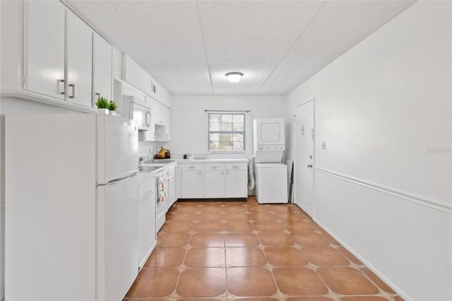 525 CONWAY ROAD 29, Orlando, FL 32807