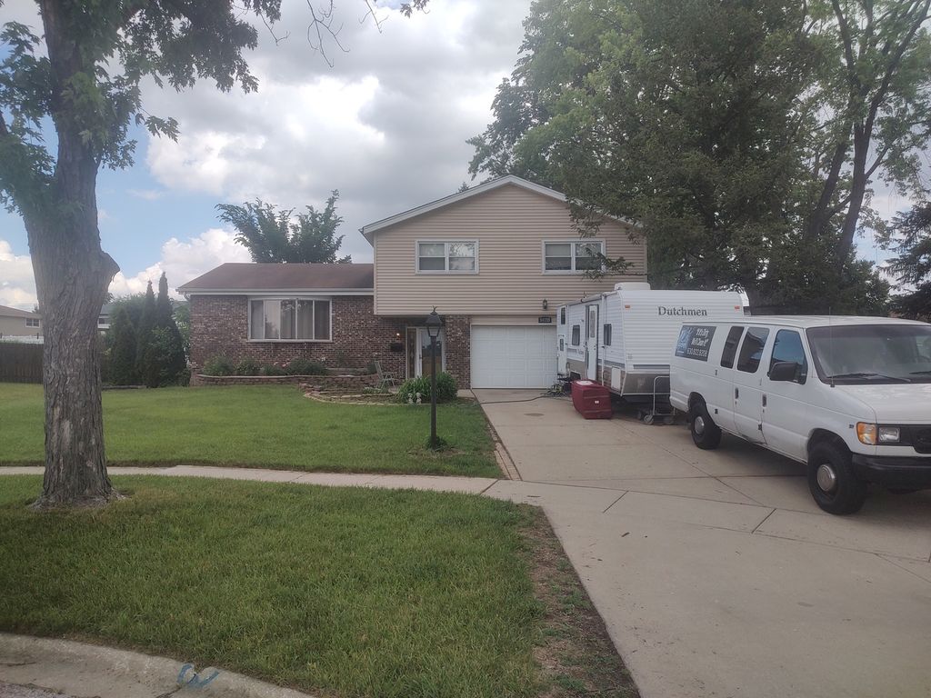 1420 W Jo Ann Lane, Addison, IL 60101