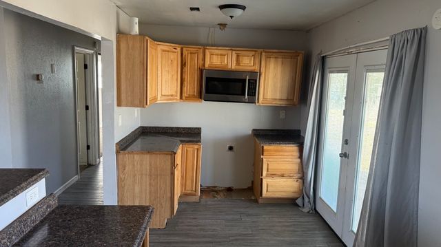 5194 County Road 15200, Deport, TX 75435