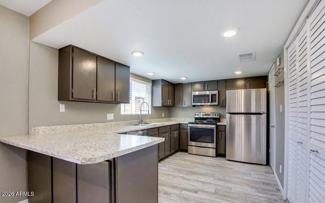 8303 E THOMAS Road, Scottsdale, AZ 85251