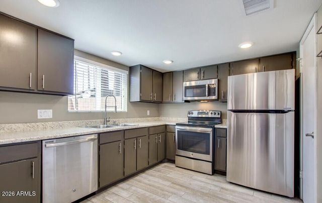 8303 E THOMAS Road, Scottsdale, AZ 85251