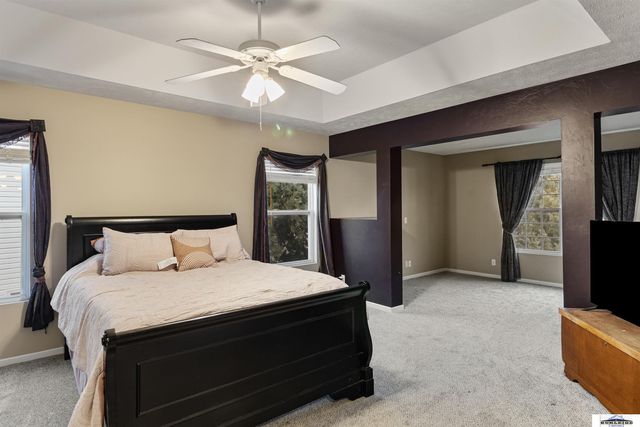 5602 S 161 Street, Omaha, NE 68135