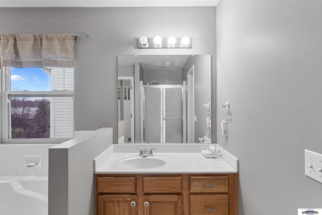 5602 S 161 Street, Omaha, NE 68135