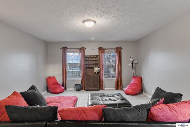 5602 S 161 Street, Omaha, NE 68135