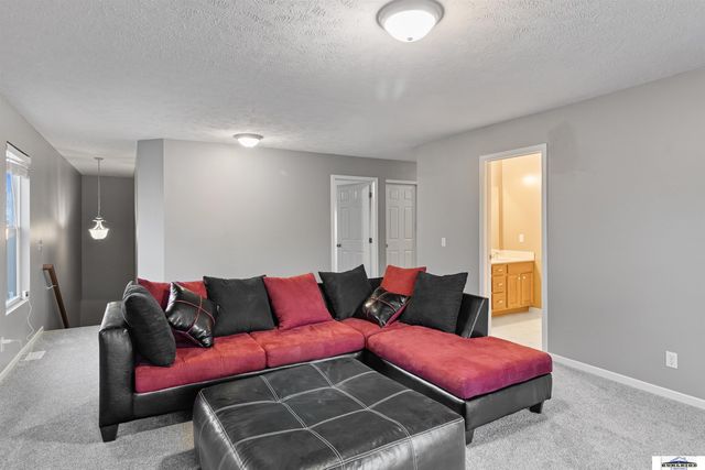 5602 S 161 Street, Omaha, NE 68135