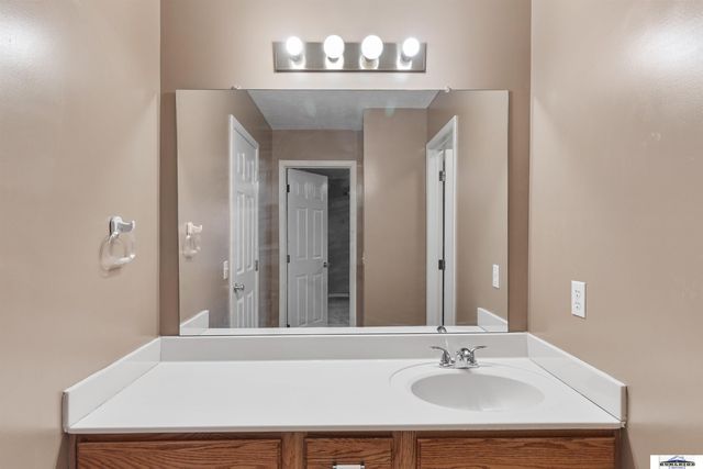 5602 S 161 Street, Omaha, NE 68135