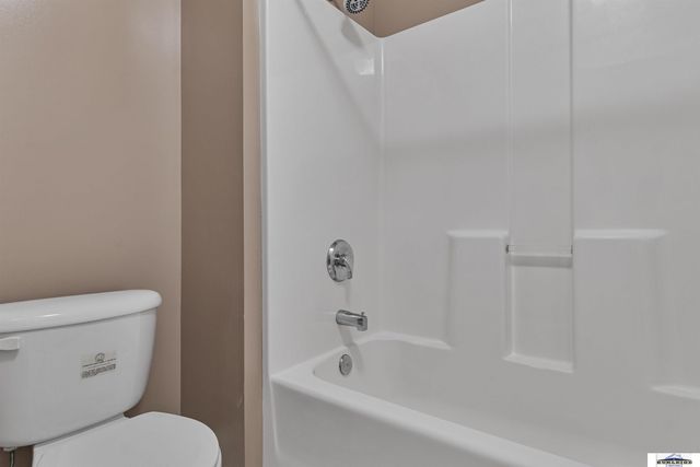 5602 S 161 Street, Omaha, NE 68135