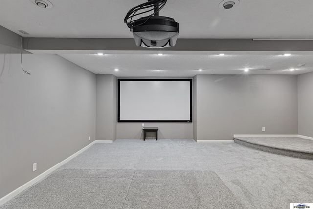 5602 S 161 Street, Omaha, NE 68135