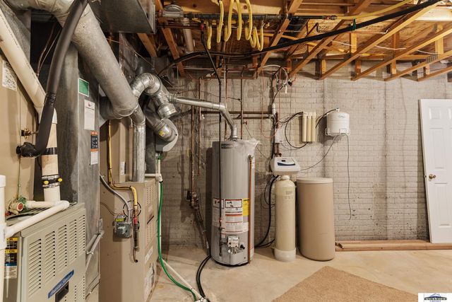 5602 S 161 Street, Omaha, NE 68135