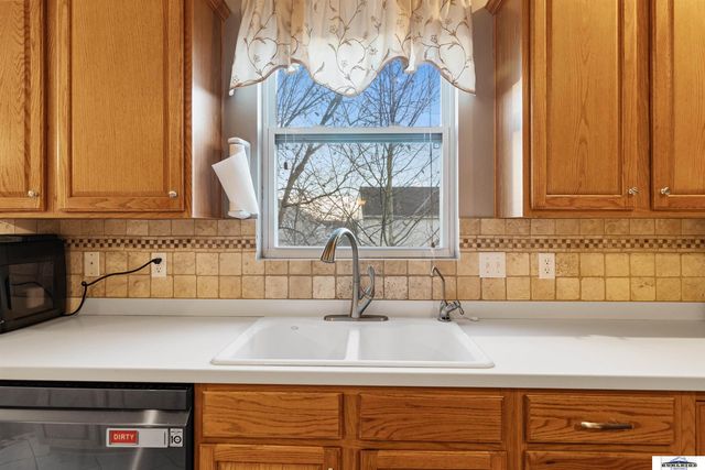 5602 S 161 Street, Omaha, NE 68135