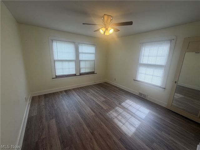 428 W Midlothian Boulevard, Youngstown, OH 44511