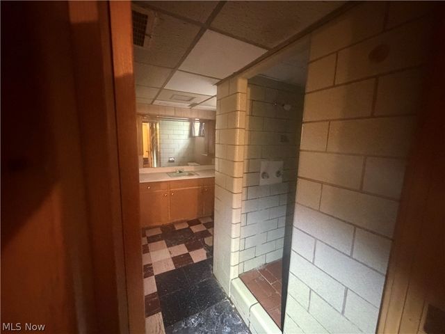 428 W Midlothian Boulevard, Youngstown, OH 44511