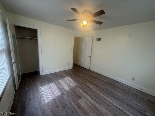 428 W Midlothian Boulevard, Youngstown, OH 44511
