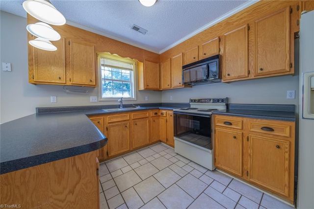 355 Christine Court, Winston-salem, NC 27127