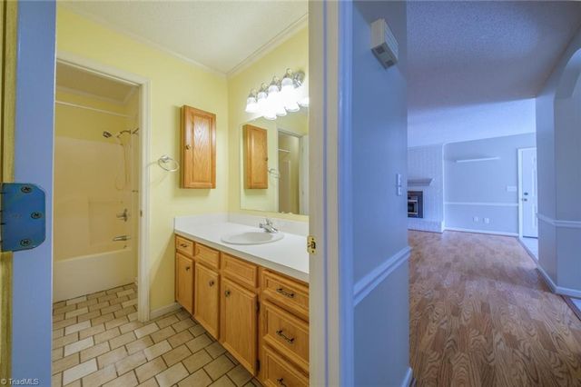 355 Christine Court, Winston-salem, NC 27127
