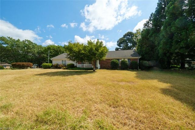 355 Christine Court, Winston-salem, NC 27127