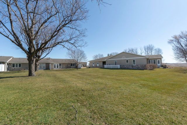 4408 Nostalgia Lane, Waterloo, IA 50701